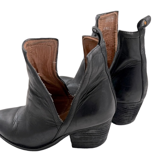 Jeffrey Campbell Oriley Cutout Leather Ankle Boots 7 - Picture 5 of 10